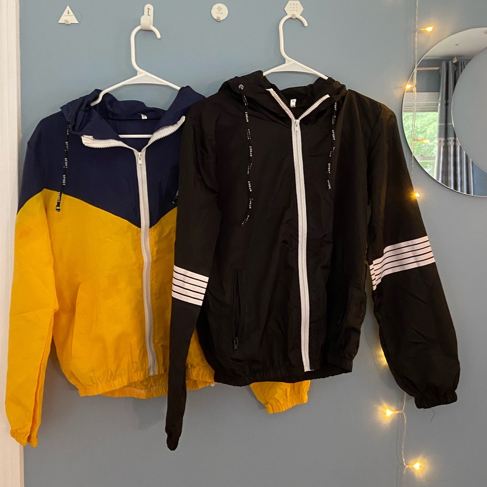 2 Light Windbreaker